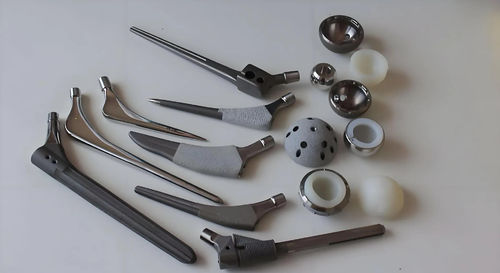 Latest company news about The Application of Titanium Materials in Medicine—A Boon to Medical Science
