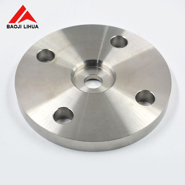 Concentric Serrated Finish Titanium DN 600 Blind Pipe Flanges